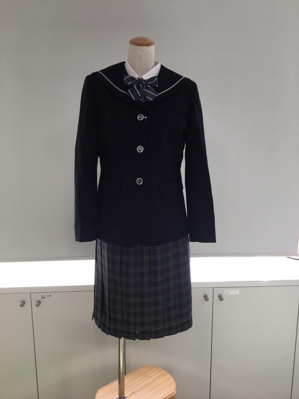 明海中学校_女子制服